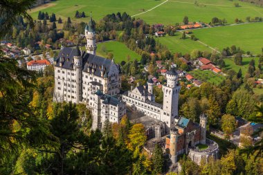 Neuschwanstein Şatosu Gernamy içinde