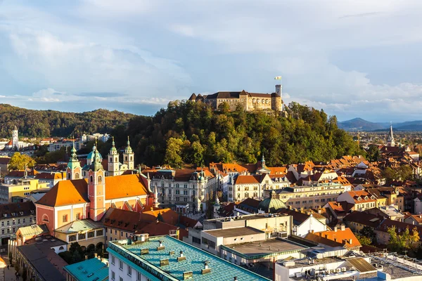 Letecký pohled na hrad Lublaně — Stock fotografie