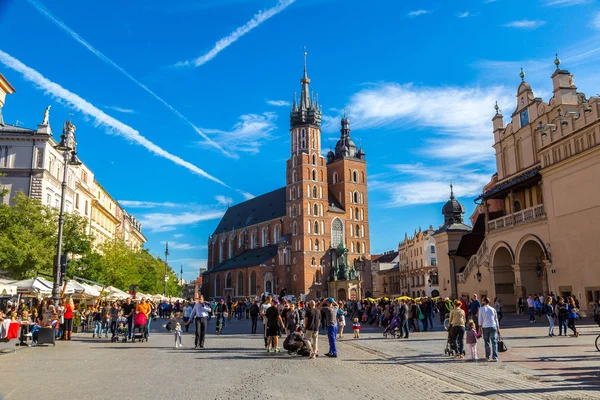 St. Mary Kilisesi Krakow 'da. — Stok fotoğraf