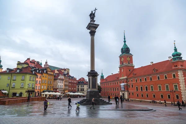 Королівський замок і Сигізмунд стовпець у Варшаві — стокове фото