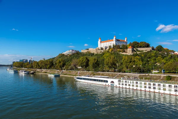 Středověký hrad v Bratislavě — Stock fotografie