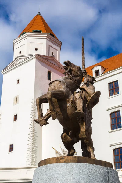 Średniowieczny zamek w Bratysławie — Zdjęcie stockowe