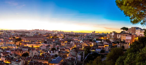 Panorama över Lissabon på nigth — Stockfoto