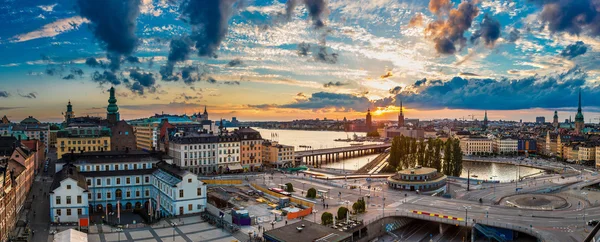 Panorama de Estocolmo ao pôr do sol — Fotografia de Stock