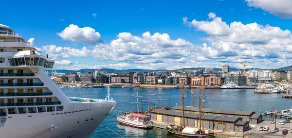 Oslo skyline och hamn — Stockfoto