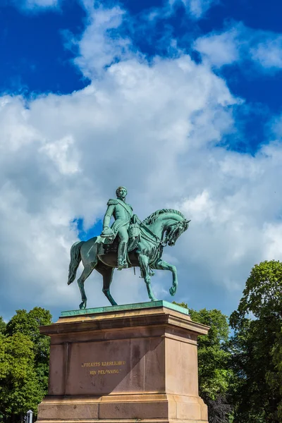 Estátua do Rei Carl Johan XIV — Fotografia de Stock