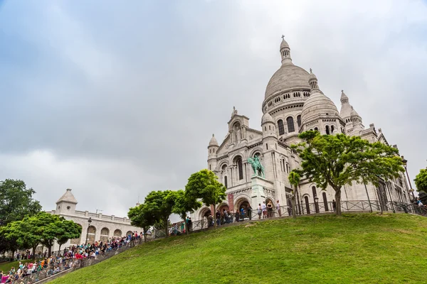 Basilika des heiligen Herzens Jesus in Paris — Stockfoto