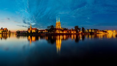 Wroclaw cityscape alacakaranlıkta