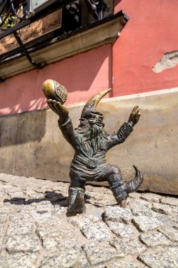 Heykel GNOME Wroclaw
