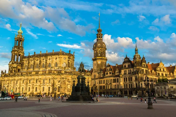 Monument voor koning Johan van Saksen in Dresden — Stockfoto