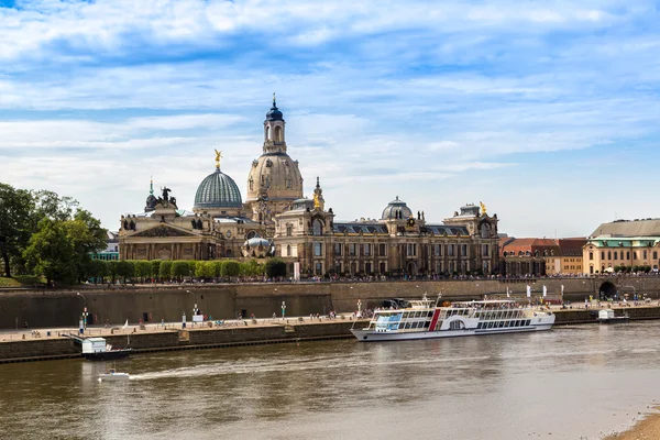 Panorama op Dresden — Stockfoto