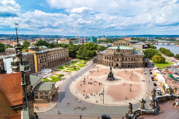 Semper Opera House em Dresden — Fotografia de Stock