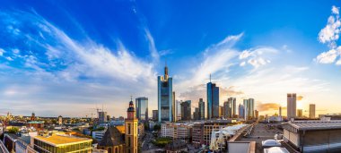 gün batımında hauptwachen ile Frankfurt
