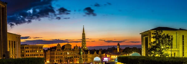 Centre-ville de Bruxelles la nuit — Photo