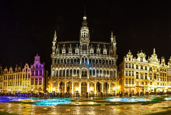 Grand place på natten i Bryssel — Stockfoto