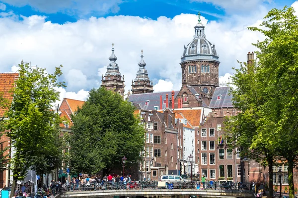 アムステルダム聖ニコライ聖堂 — ストック写真