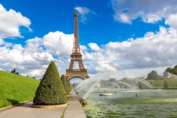Wieża Eiffla w Paryżu, Francja — Zdjęcie stockowe