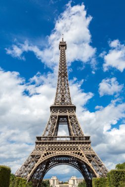 Paris 'teki Eyfel Kulesi