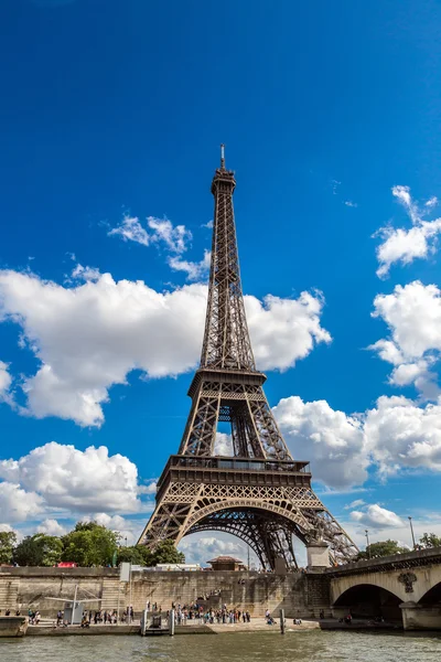 Sekwana czy Wieża Eiffla w Paryżu — Zdjęcie stockowe