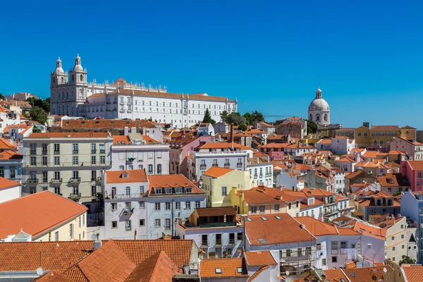 Panoramisch uitzicht over Lissabon — Stockfoto