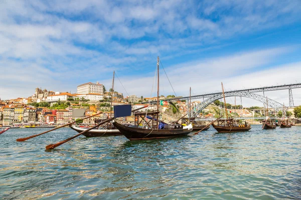 Порто і старі традиційні човни — стокове фото
