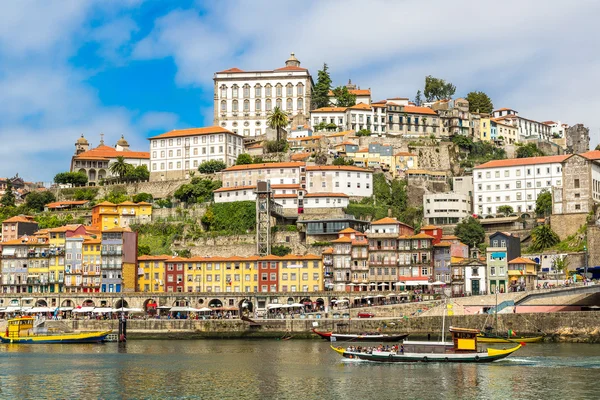 Порто в прекрасний літній день — стокове фото