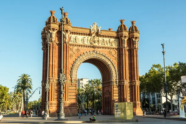 Triumfbågen av barcelona — Stockfoto