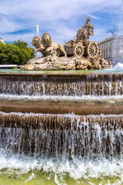 Madrid'da Cibeles Çeşmesi