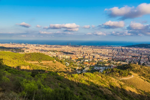 Blick von Park Güell auf Barcelona — Stockfoto