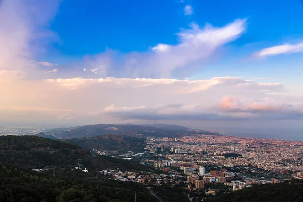 Vista de Barcelona a partir de Park Guell — Fotografia de Stock