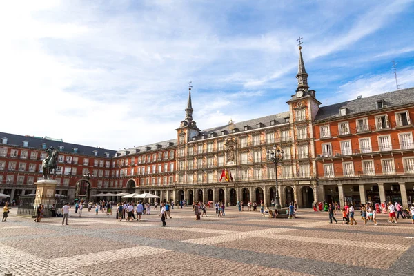 Statue von philip iii in madrid — Stockfoto