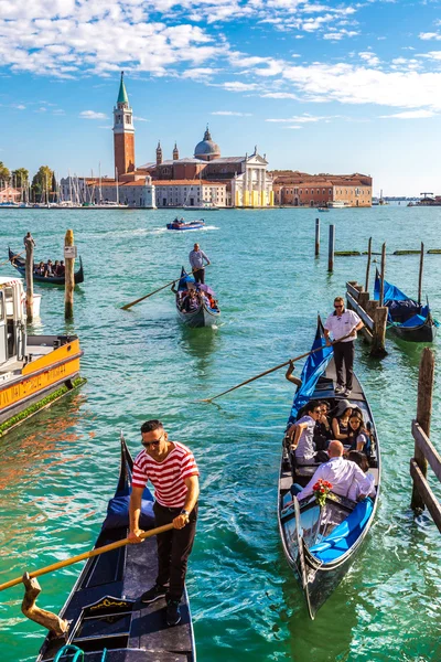 Gondolas pe Canal Grande în Veneția — Fotografie, imagine de stoc