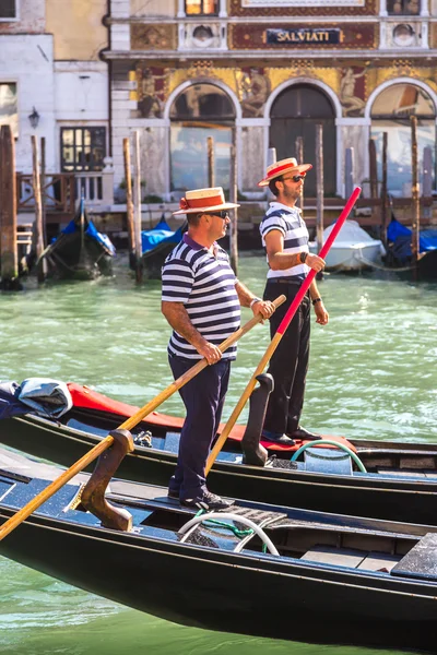 Gondole na Canale Grande w Wenecji — Zdjęcie stockowe