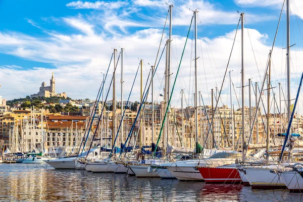 Порт в Марселе, Франция — стоковое фото