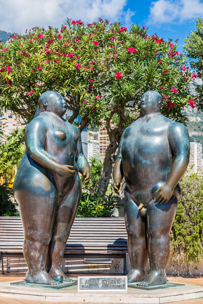Sculpture of Adam and Eve in Monte Carlo