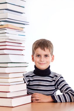 öğrenci ve bir yığın kitap