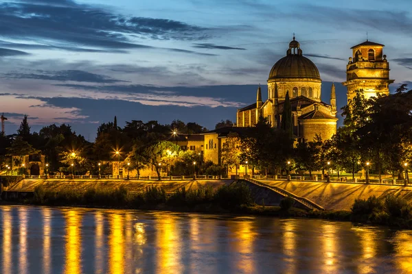 Kostel San Giorgio ve Veroně — Stock fotografie