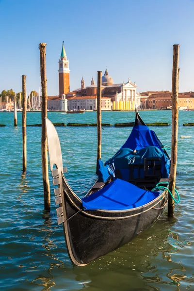 Gondola in venice, — стоковое фото