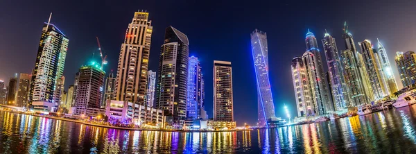 Dubai Marina paisaje urbano, Emiratos Árabes Unidos — Foto de Stock