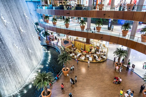 迪拜购物中心的瀑布 — 图库照片