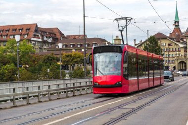 Bern'deki modern tramvay
