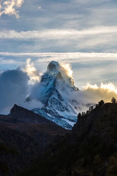 Matterhorn em Alpes Suíços — Fotografia de Stock