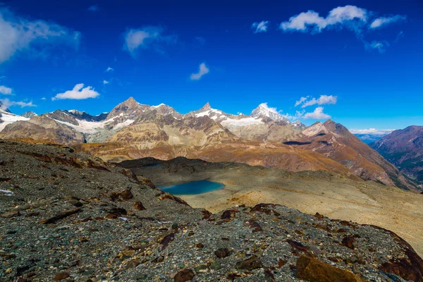 Alpes paisagem montanhosa na Suíça — Fotografia de Stock