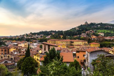 Gün batımında Verona, İtalya