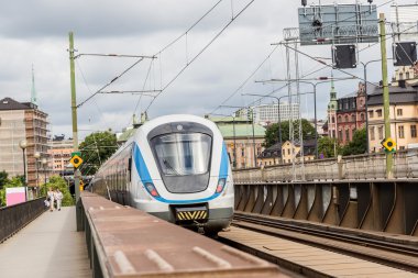 İsveç'te modern tren