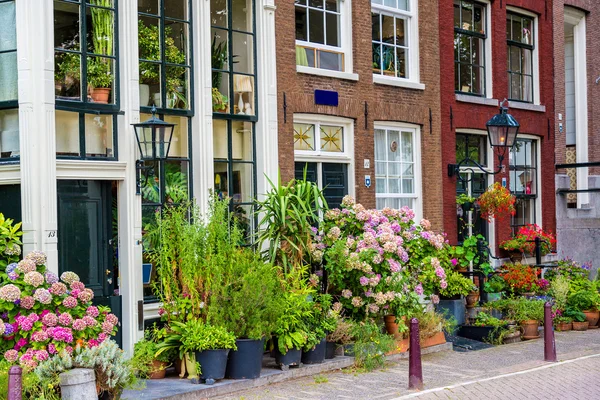 Bela casa em Amsterdã — Fotografia de Stock