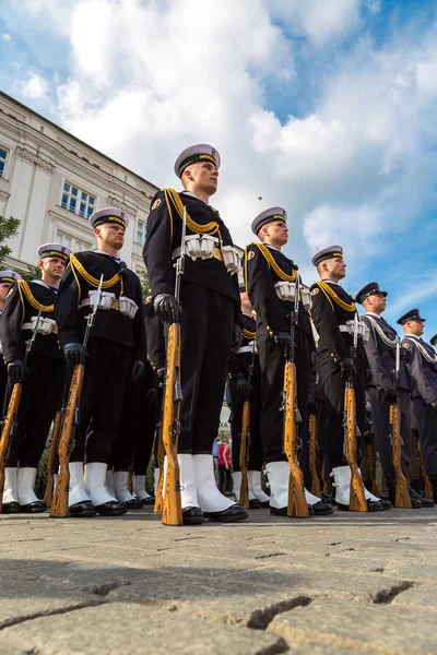 Ssoldiers in a historical  part of Krakow — Stock Photo, Image