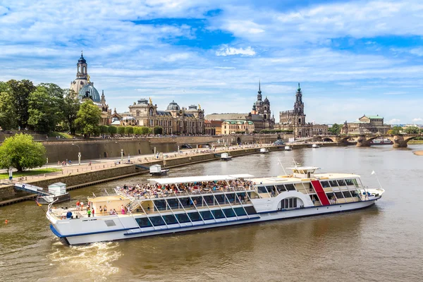 Dresden 'in panoramik görünümü — Stok fotoğraf