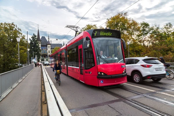 Modern spårvagn i Bern — Stockfoto