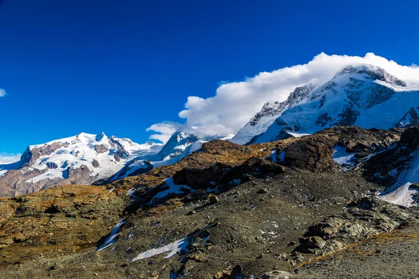 Paisaje montañoso de los Alpes —  Fotos de Stock